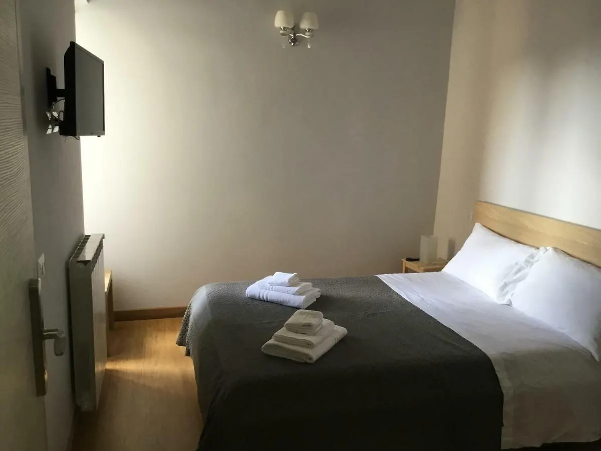 *** Guest house Duca Di Cavour Hotel Rome Italy