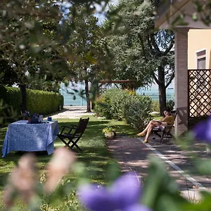 Apartament Giardino Al Mare 